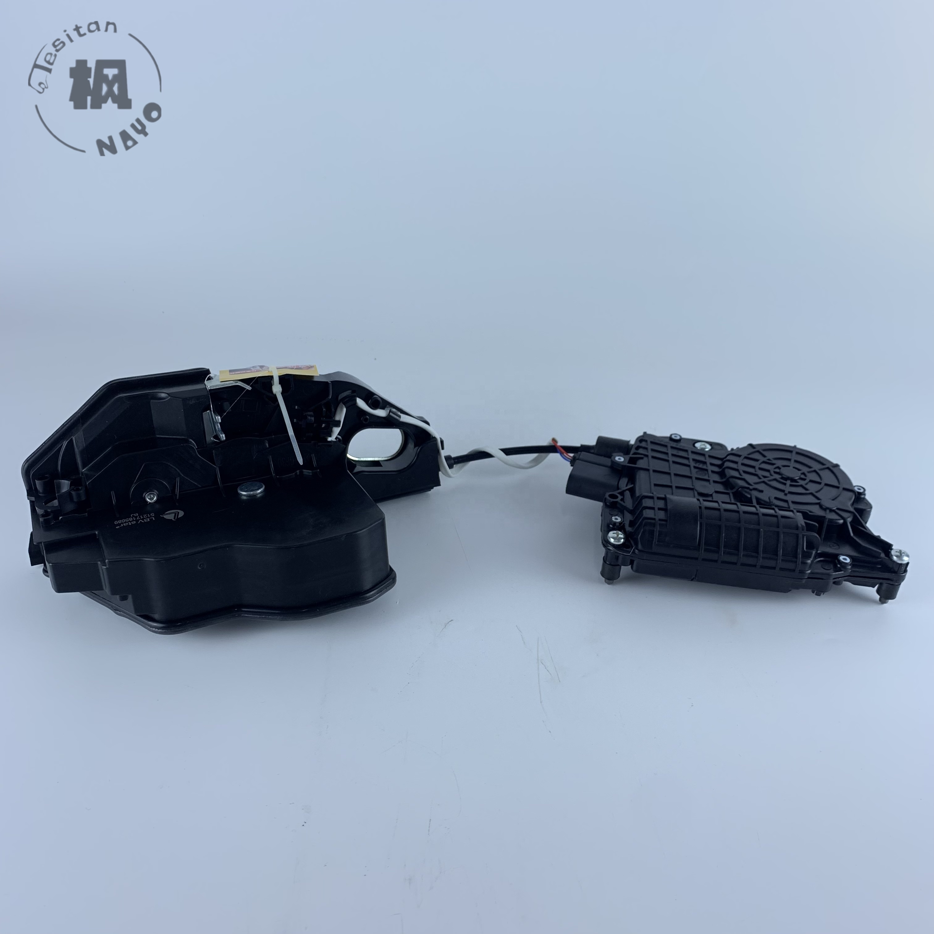 Привод замка передней двери для BMW F02 F10 F18 OE 51217185689
