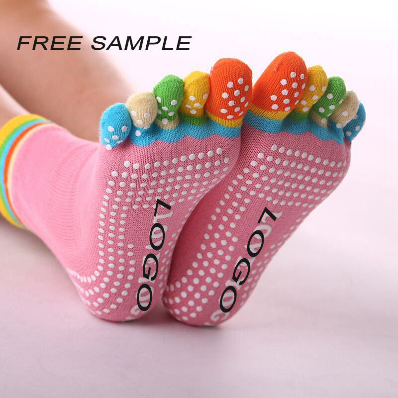 Winter Five Finger Toe Long Socks Unisex Woman Sport Gym Yoga & Pilates Fitness Barre Grip Socks Cute Non Slip Custom Logo