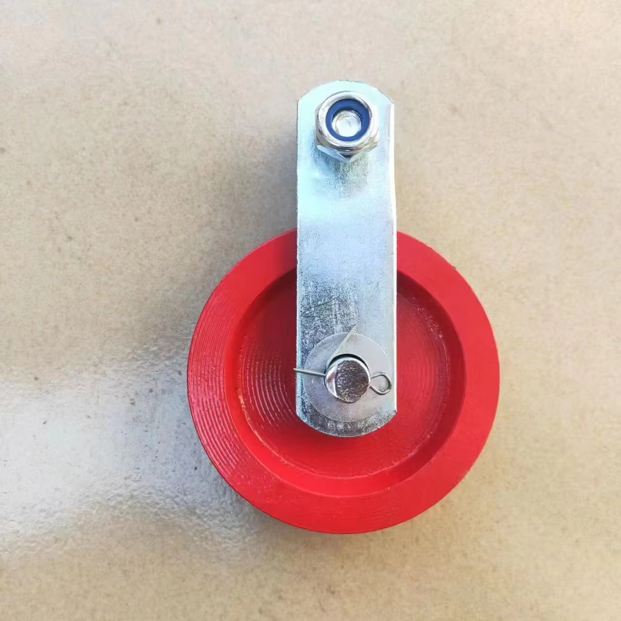 New Small manual winch Self-Locking Manual drawbar Pulls Winch waterline Hoist Winch in Poultry Farms