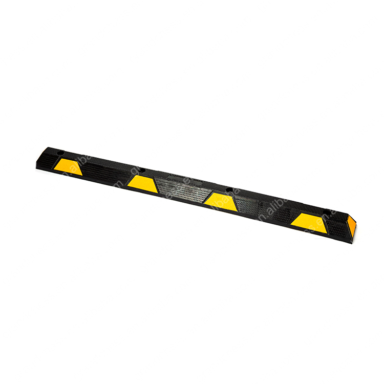 2021 High Pressure Yellow Plastic Road Safety Rubber Car Stop Steel Wheel Stopper