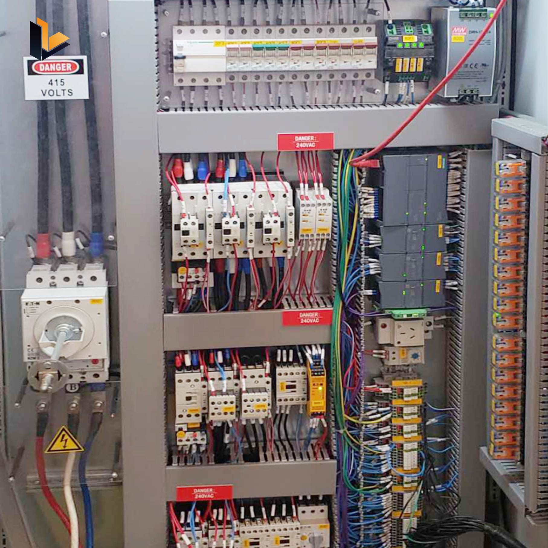 Программирование PLC SIEMENS и шкаф для контроля температуры химической полимеризации реакции