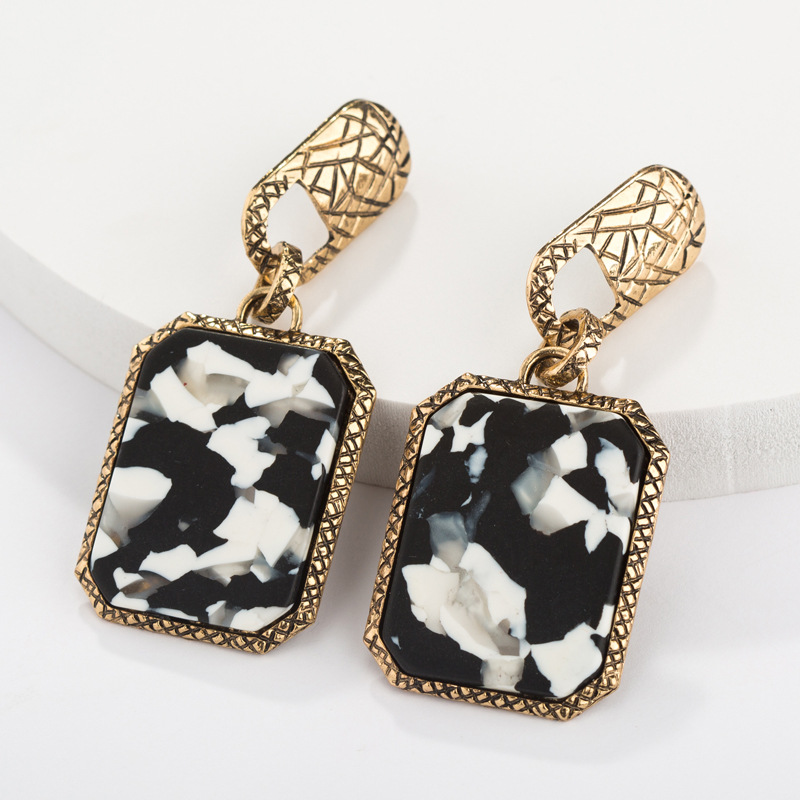 New Fashion Retro Leopard Print All-match Earrings Temperament Stud Earrings Jewelry for women