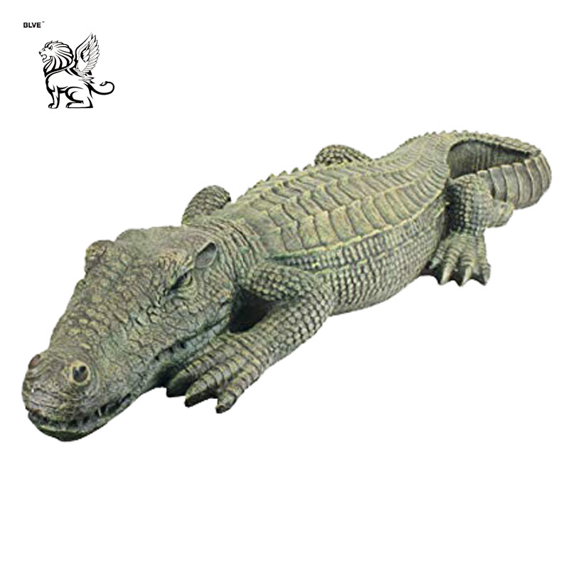 Western style new design park outdoor decoration fiberglass crocodile large animal sculptures FSG-99