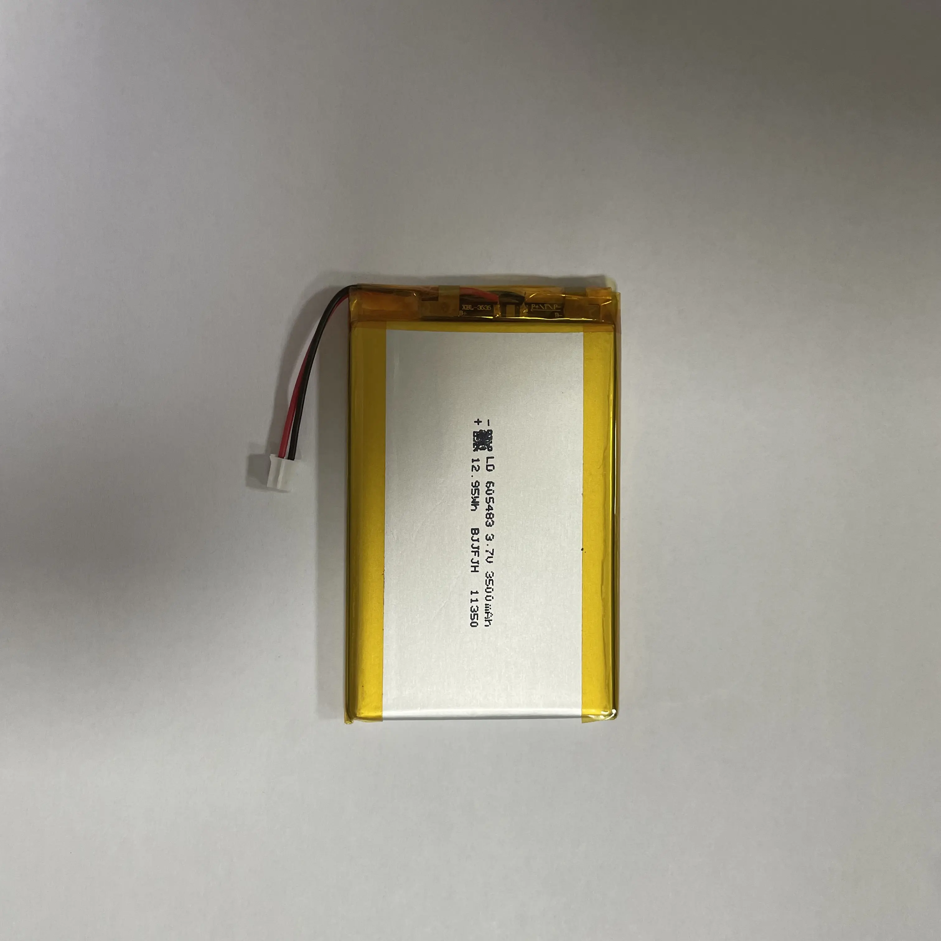 China manufacturer OEM 3.7v li-ion polymer battery 3000mAh 3500mAh 605483 lipo battery