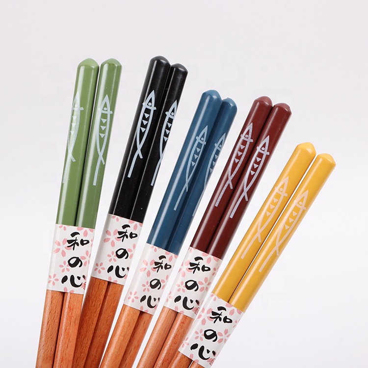 Japanese cuisine sushi five-color saury pattern wooden chopsticks reusable environmental easy to clean and odd wholesale