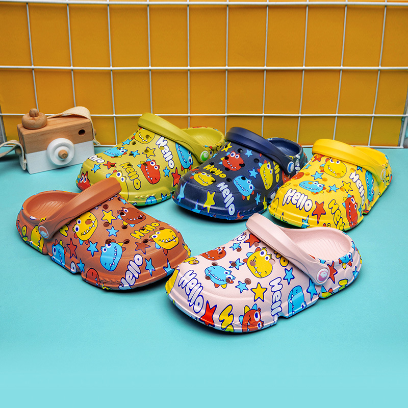 New Fashion Garden Clogs Eva Cartoon Kids Children Soft Beach Sandal Customized Logo Casual Shoes