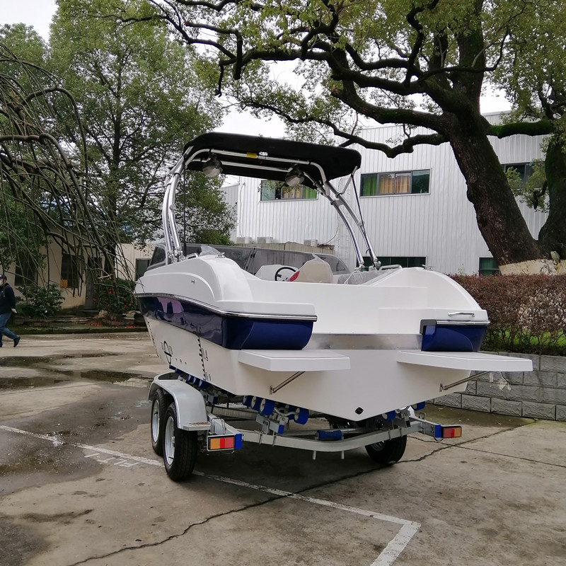 CE утвержденный 19ft длинный FRP открытый палубный Спорт удовольствие лодка для продажи