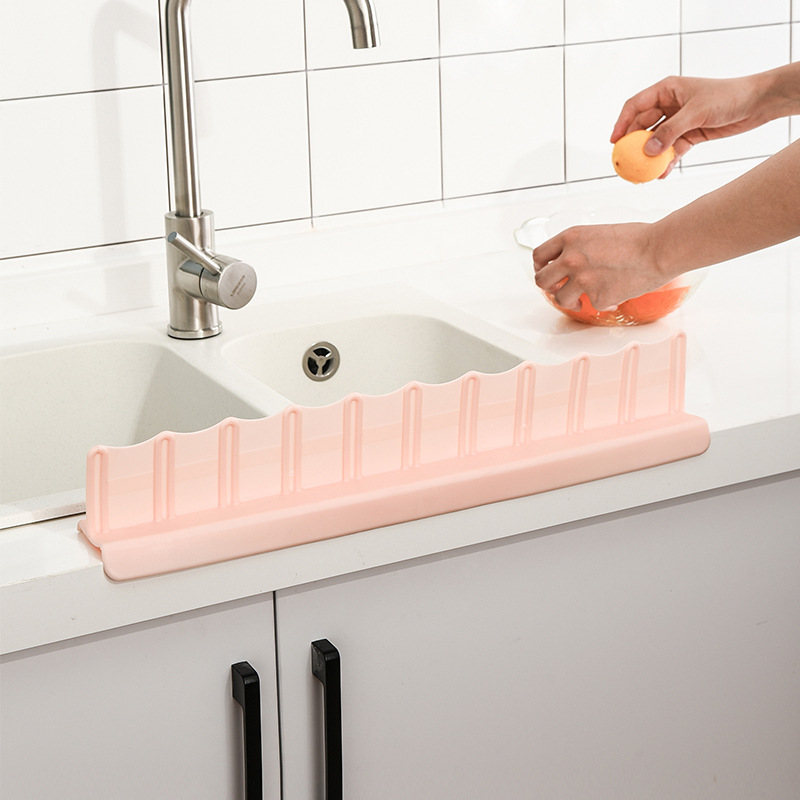 Custom Silicone Water Splash Guard Baffle Hot Selling Factory Price Kitchen Equipment Gadgets Kitchen Tools For Home