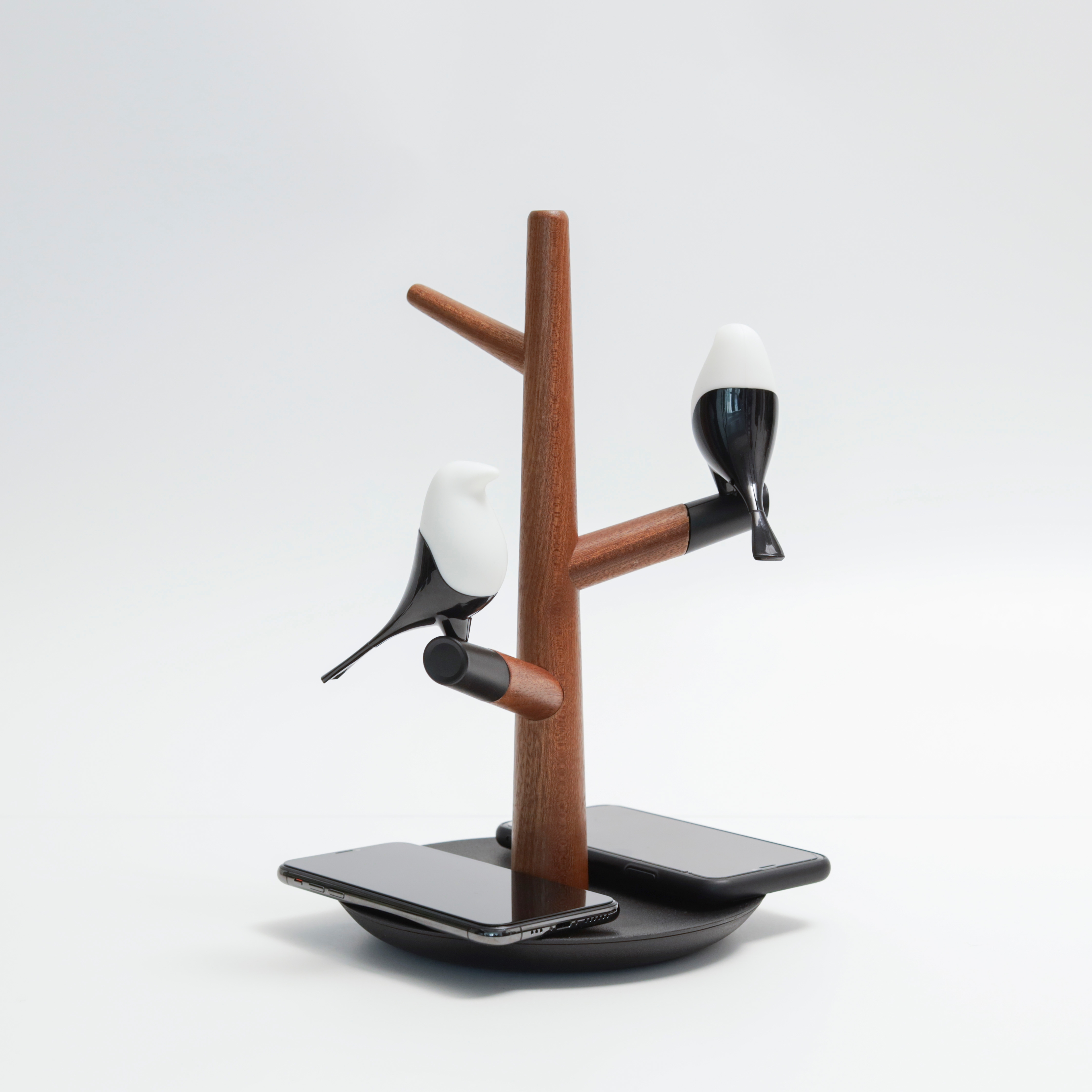 Bird lamp amazon 2021 trending products YT-M1601-Q2 tree bird table lamp with dual 10w qi fast wireless charger desk lamp