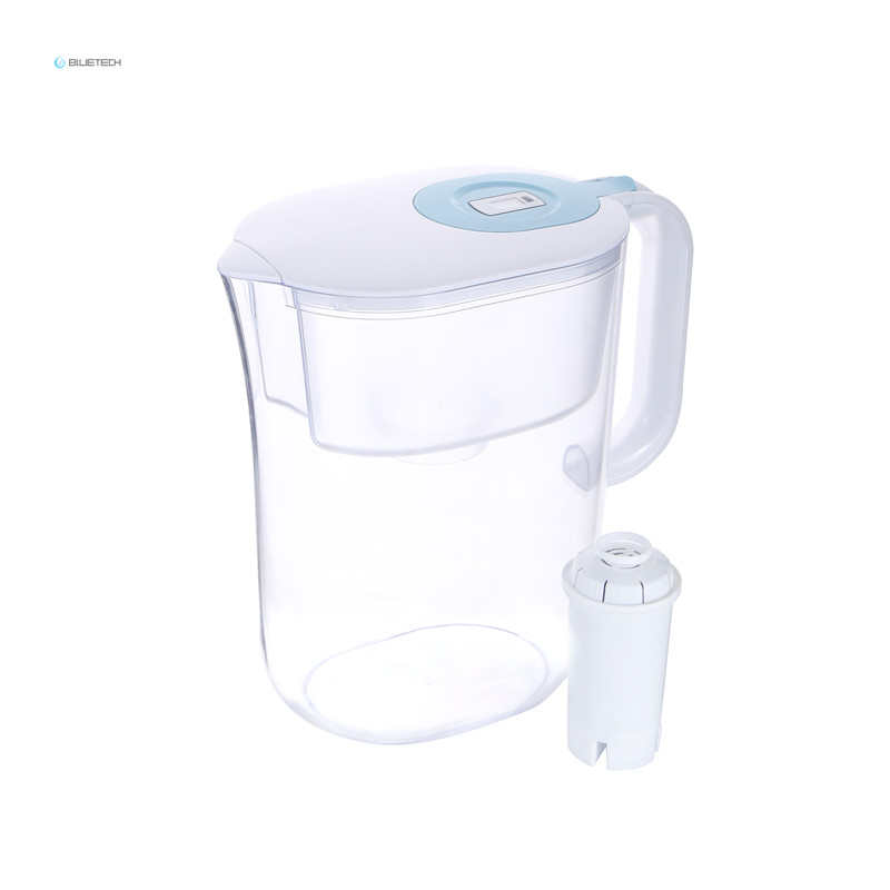 pH Enhancing Filtration 10 cup water filter with activated carbon filter replacement cartridge