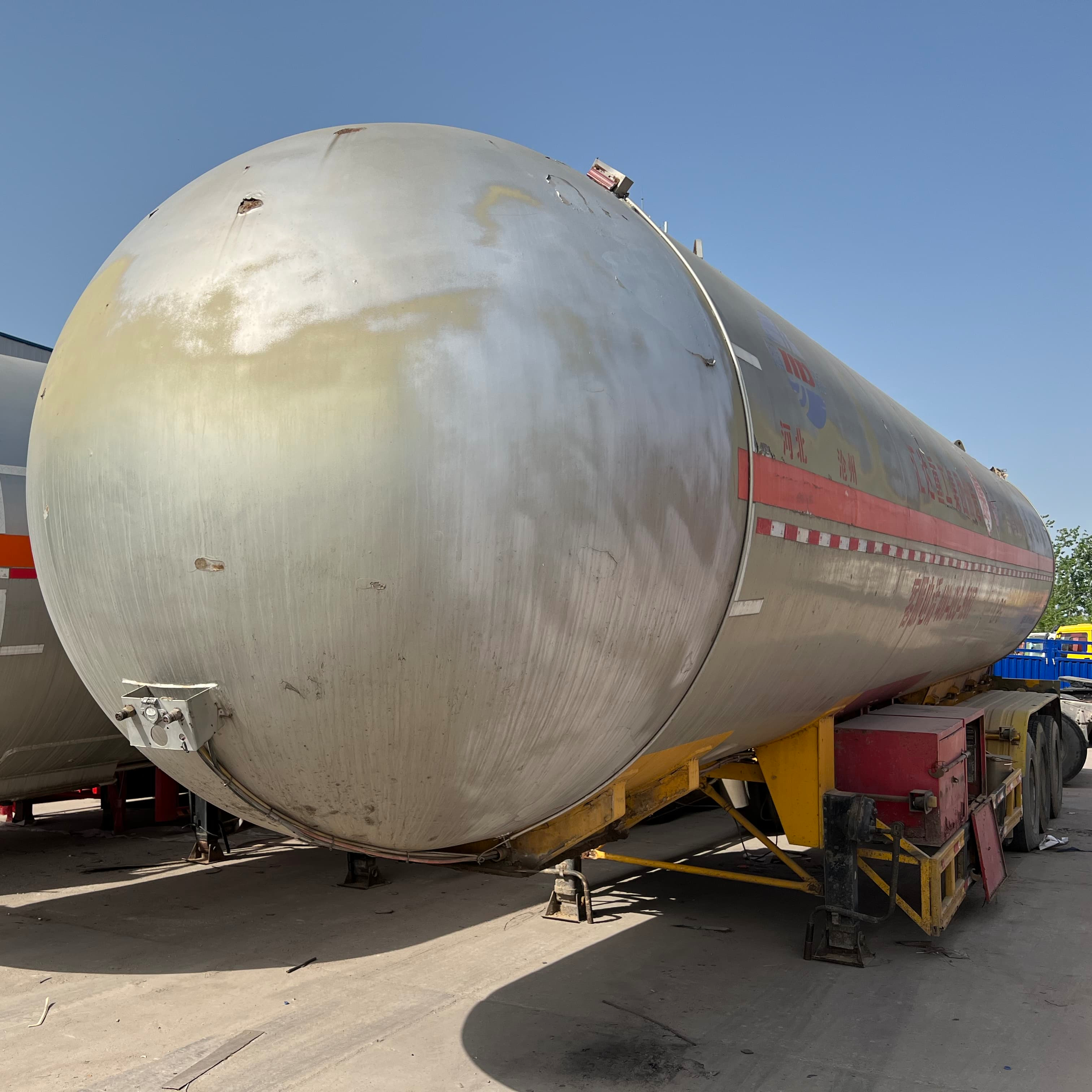 Б/у цистерны для жидкого нефтяного газа, полуприцеп для сжиженного нефтяного газа, 58000л
