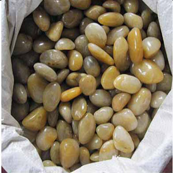 Highly Polished Decorative Natural River Stone Cheap Yellow Pebble For Landscaping
