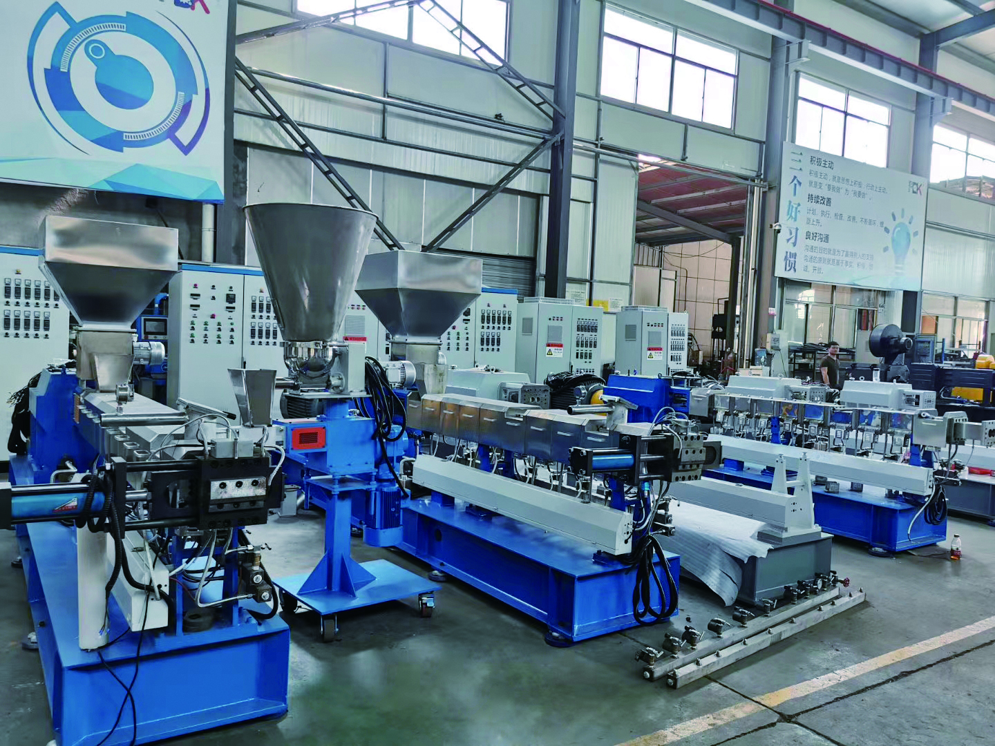 Factory price high hardness plastic and rubber machinery shredder roller knife alloy stainless steel hob