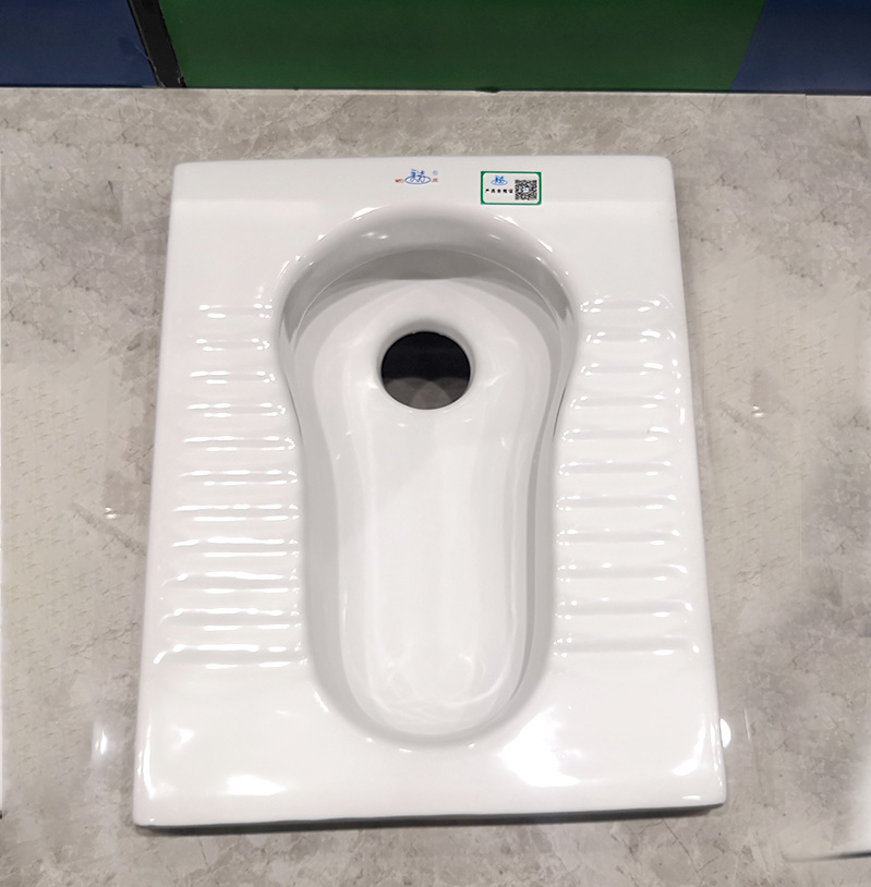 Asian high quality Easy Clean Ceramic Wash Down Squatting pan with cheap price