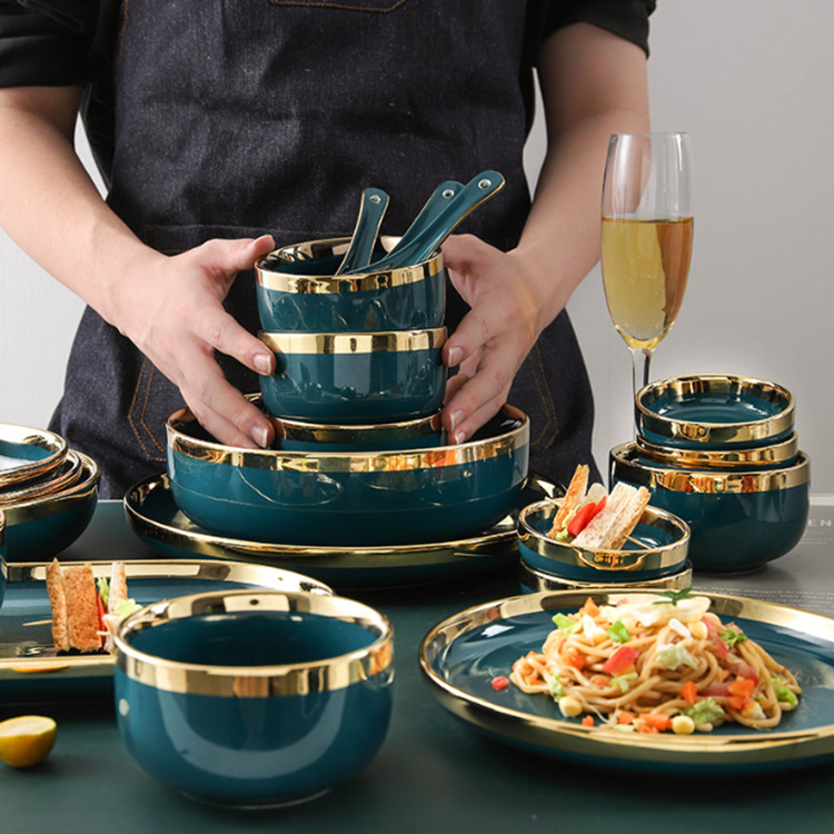 Modern Style Black Matt Golden Rim Ceramic Cutlery Set Porcelain Dinnerware Set