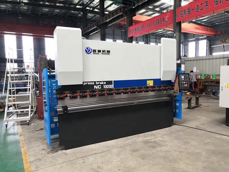 Machines Hydraulic Press Brake 80T 4 Axis Metal Bending Machine Servo CNC Hydraulic Press Brake