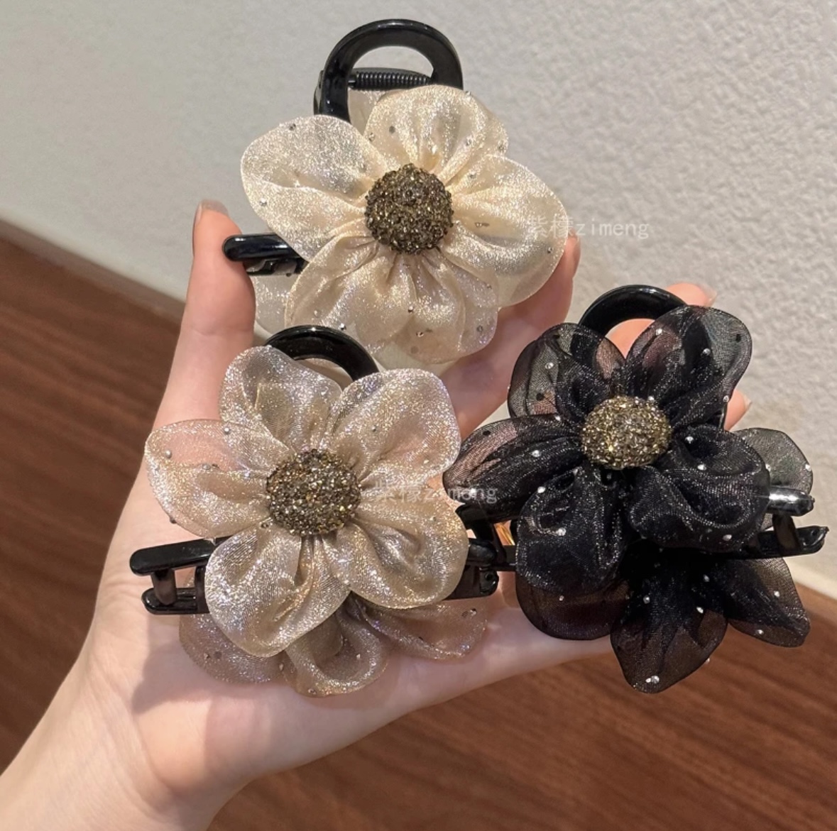 Summer 8cm Mesh Rhinestone Flower Hair Claw Clip Exquisite Joker Design Ponytail Ball Head Essential Plastic PC Hair Accessory