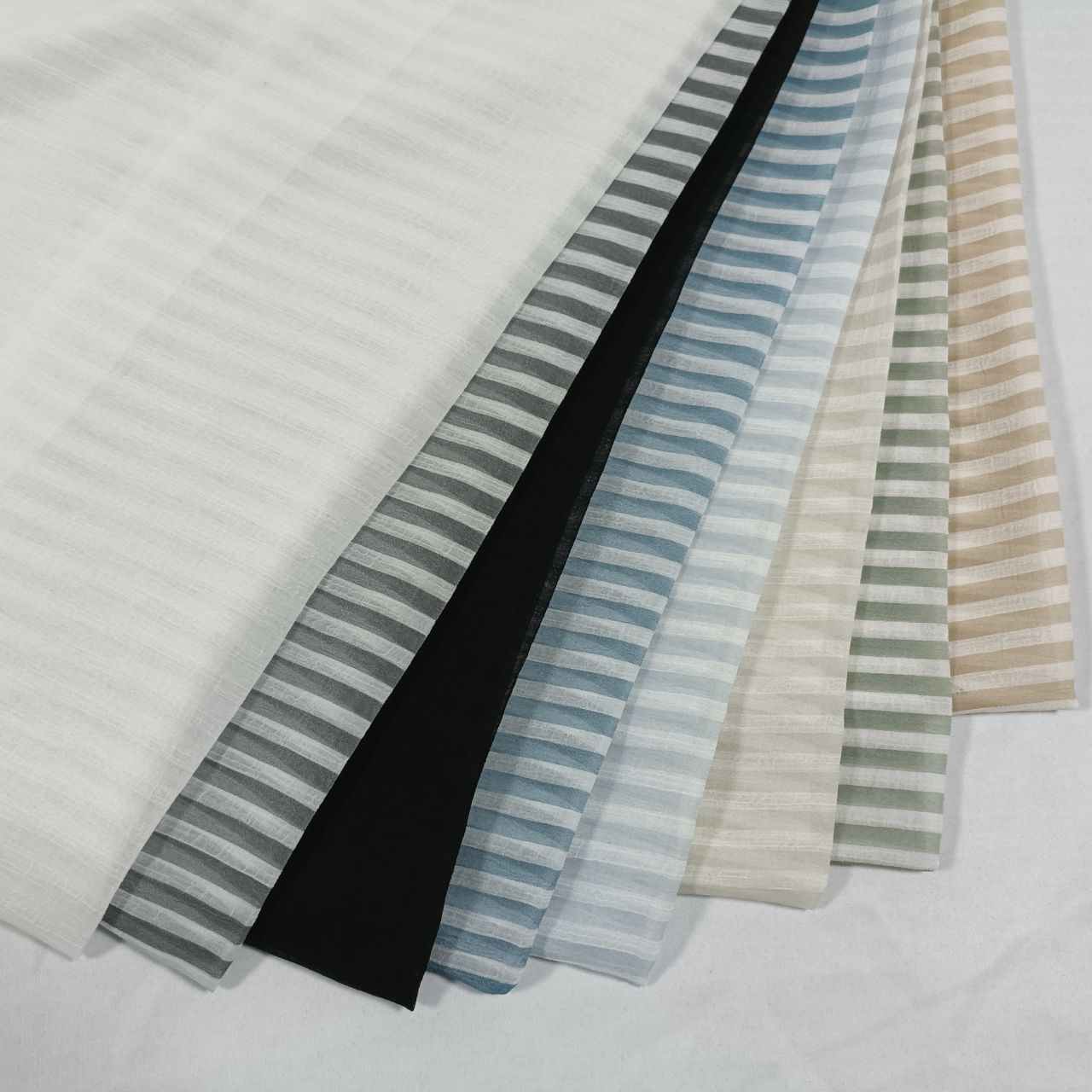 Factory Price And Ready Goods Multicolor Yarn Dyed Stripe Chiffon Washable And Breathable Fabric For Shirts