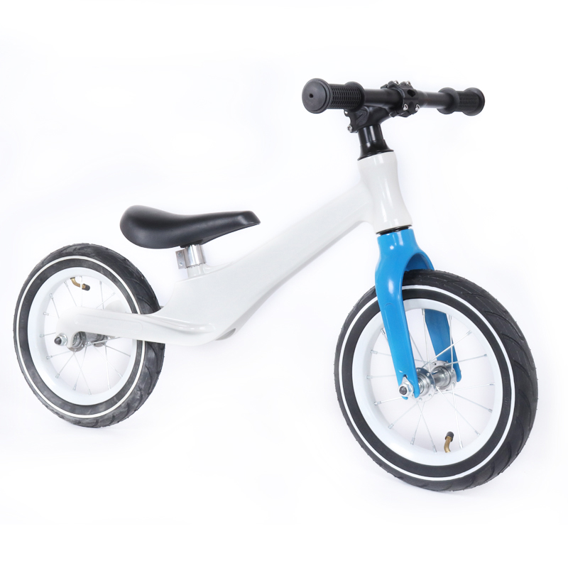 Professional magnesium alloy balance bike cheap children balance bike without pedals