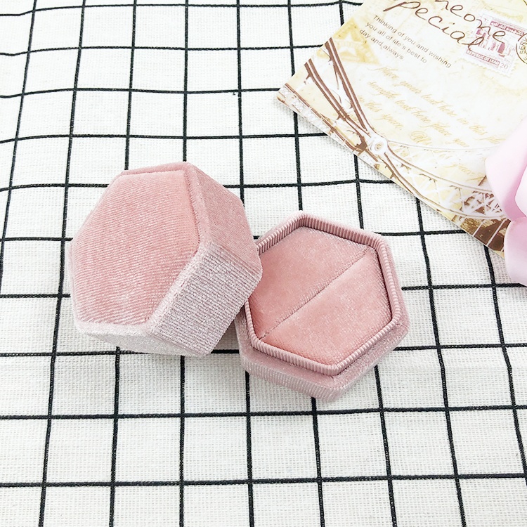 High Quality Custom Pink Velvet Ring Box Hexagon Jewelry Box Packaging For Engagement Wedding