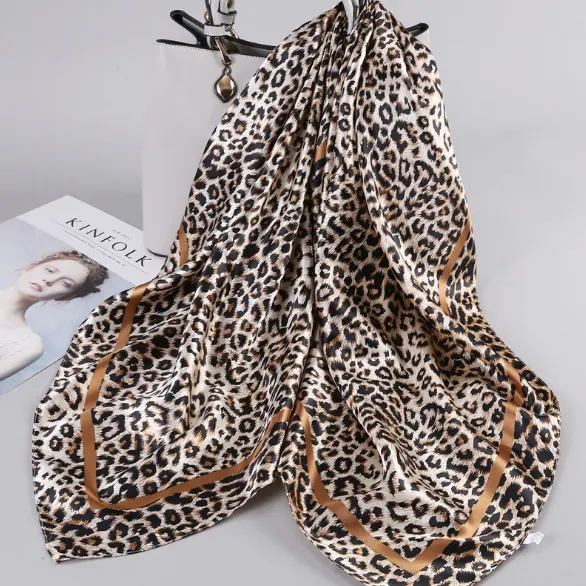 Leopard Vintage Polyester Silk Hair 90*90 Square Scarves Womens Silk Twill Scarf For Women