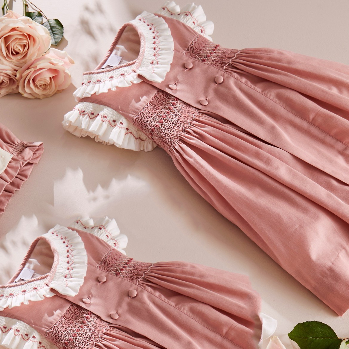 Wholesale Cotton Pink Dress Custom Summer Ruffle Sleeve Hand Made Smock Kids Clothes Smocked Baby Girl Spanish Boutique Dresses