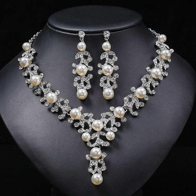 2023 new European and American jewelry necklace set women's two-piece alloy elegant bride dress jewelry