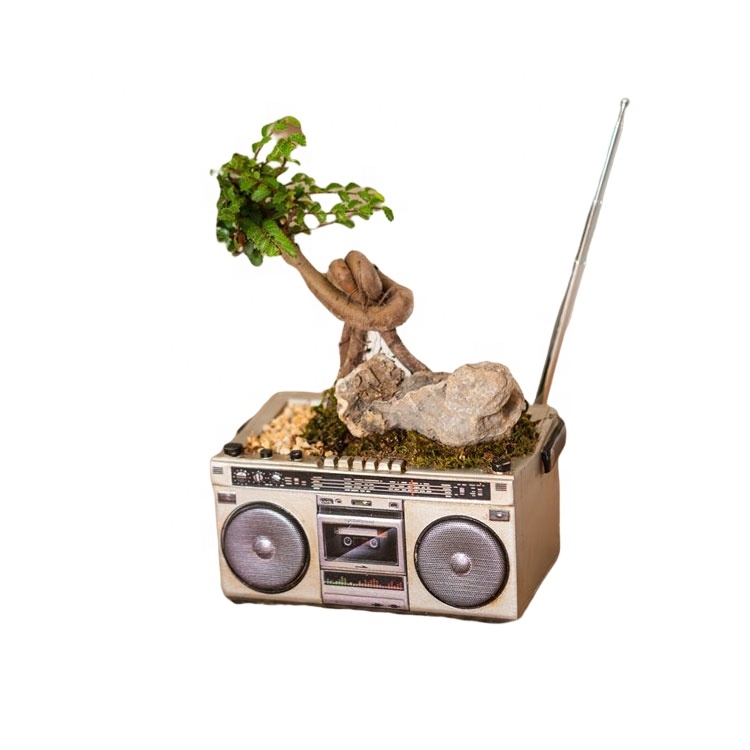 New Creative Retro Tape Recorder Pot Resin Flower Pot Home Storage Ornaments Pen Container Crafts For Home Office Hotel Decor
