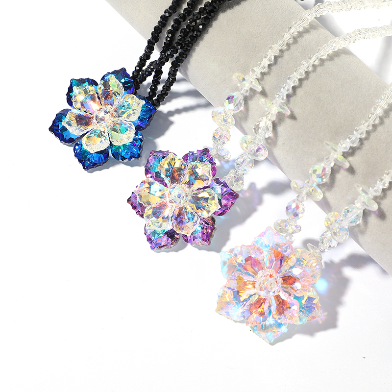 2024 Custom Handmade Beaded Necklace for Women Fashionable Colorful Glass Beads Long Crystal Flower Handmade Pearl Sweater Chain