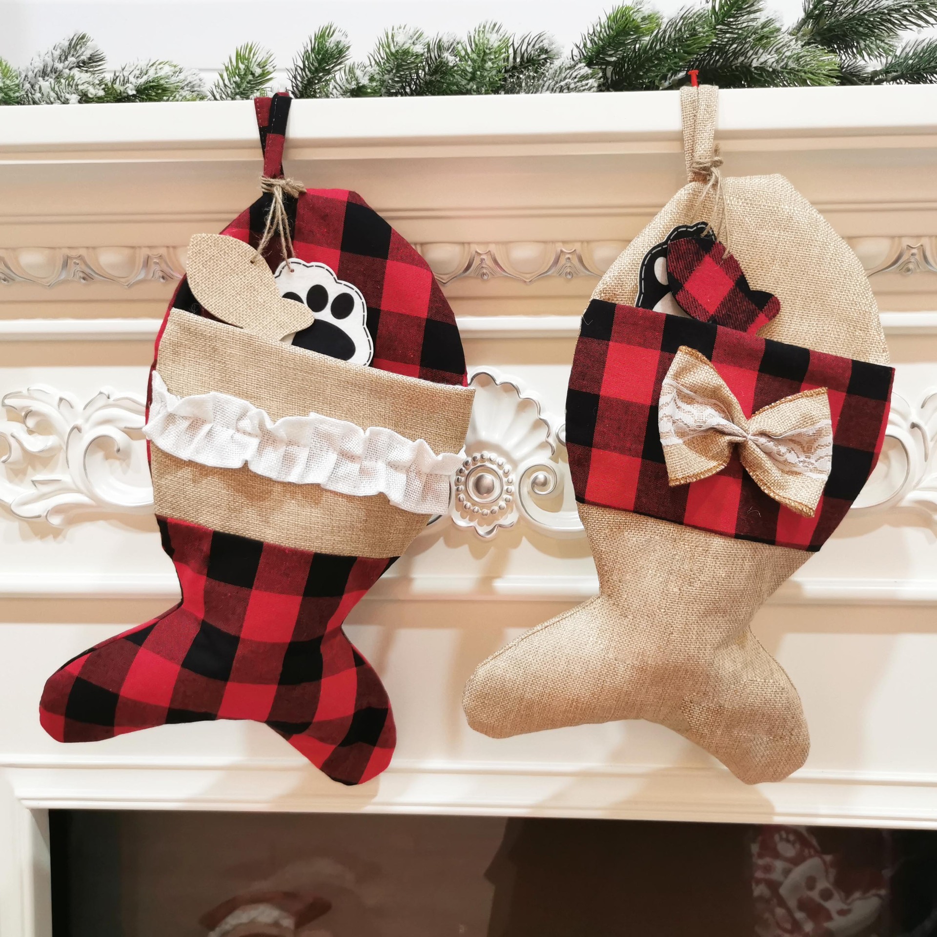 Free Sample Buffalo Plaid Christmas Stockings Large Bone Shape Hanging Pets Stockings for Dogs Christmas Decorations
