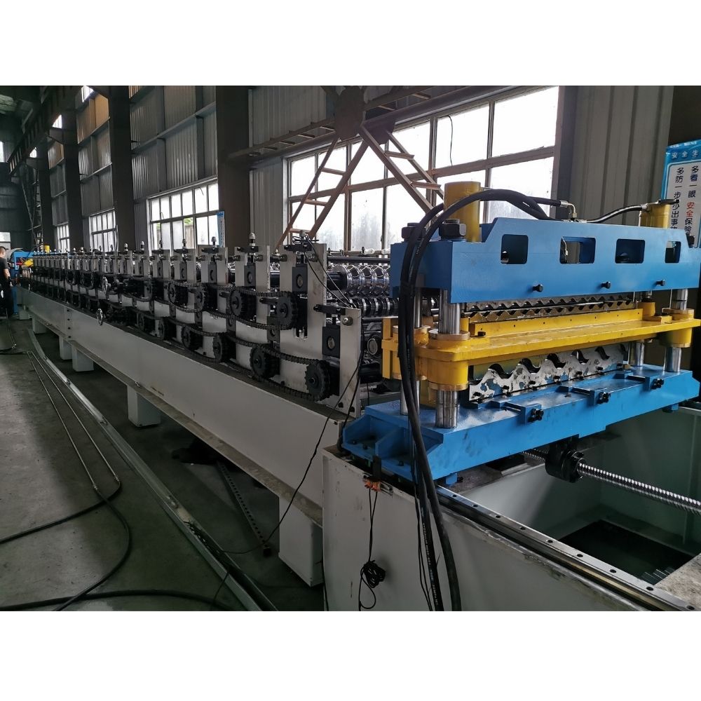 High Speed PPGI Metal Sheet Corrugated Roofing Panel Roll Forming Machine with Servo Following Cutting