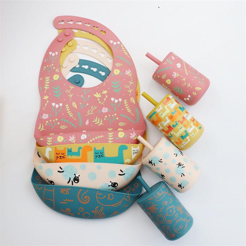 Manufacturer Waterproof Animals Silicone Baby Bibs BPA Free With with Food Wholesale Feeding Supplies