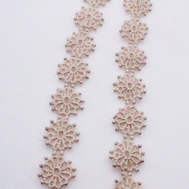 100% Cotton Snowflake Eyelets Eco-Friendly and Sustainable 2.5cm Width for Garment & Home Textile Accessories