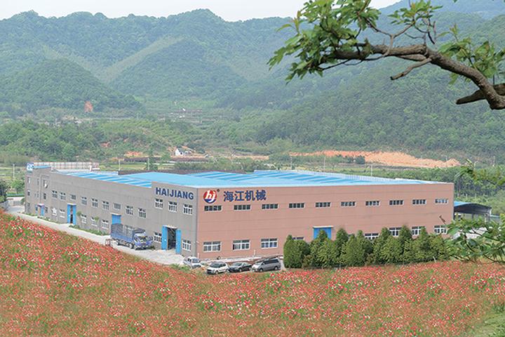 High performance energy saving medical products making injection molding machine line