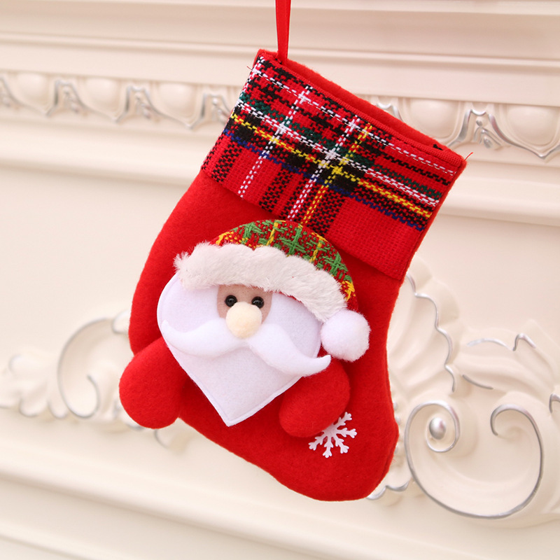 2021 new arrival customize luxury polyester Xmas tree candy bag 3D santa fireplace christmas stocking