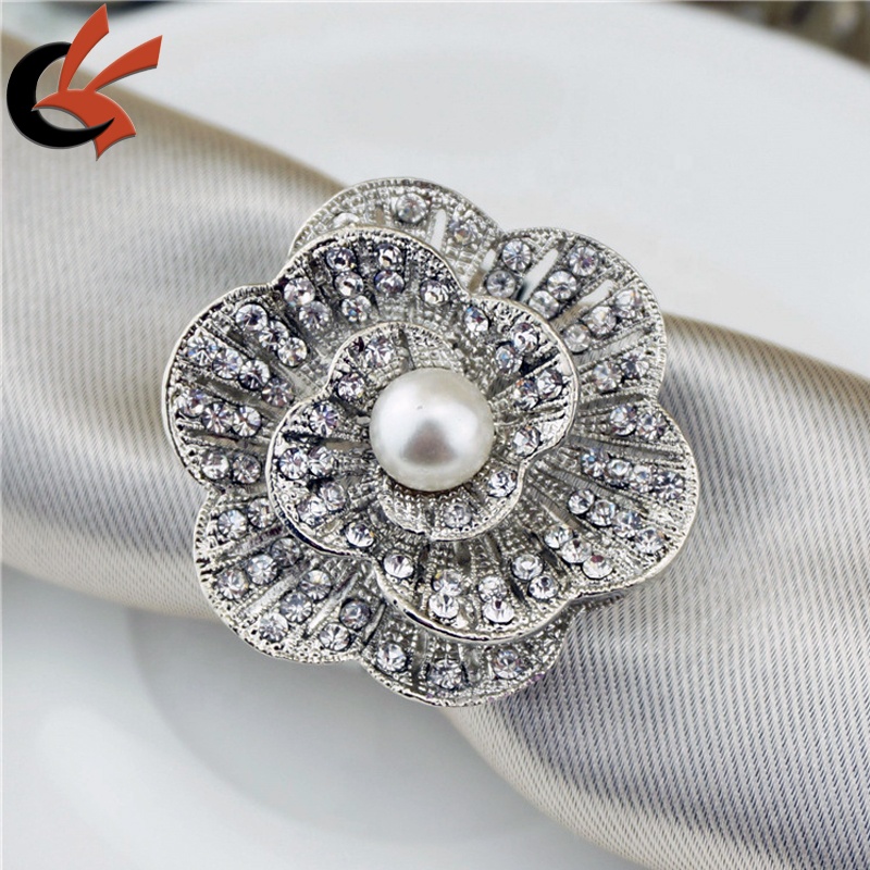 Wholesale Crystal Flower Rhinestone Table Decor Wedding Napkin Ring