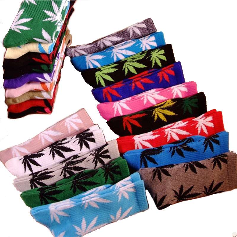 Wholesale cheap canada leaf maple planthip hop street unisex cotton crew weed bulk socks