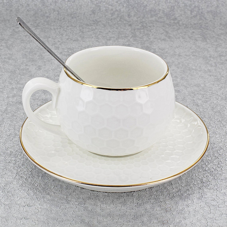Wholesale modern style high quality ceramic coffee tea set home good porcelain coffee cup and saucer