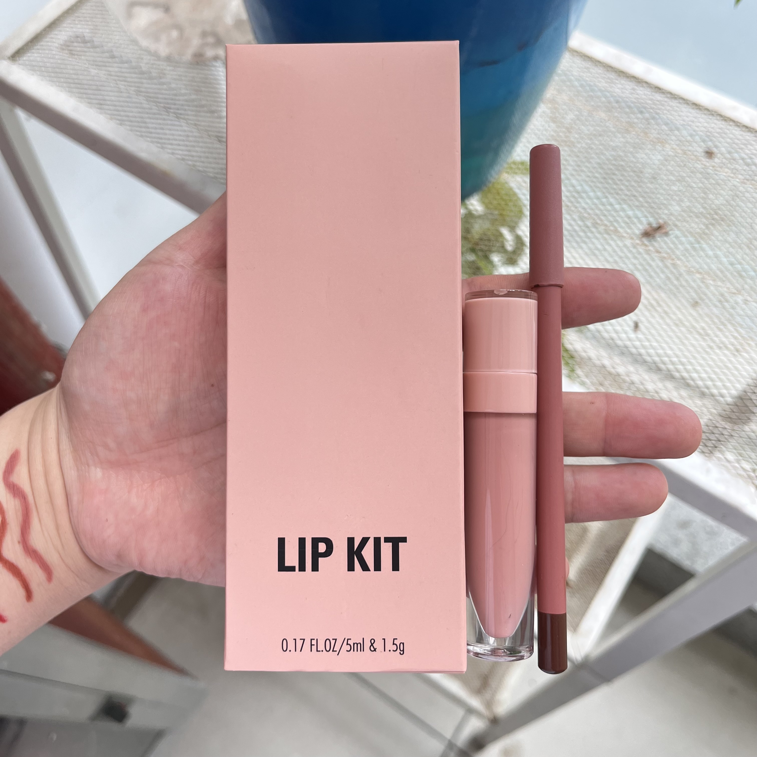 Wholesale vegan lip kit nude brown lip liner with gloss set private label