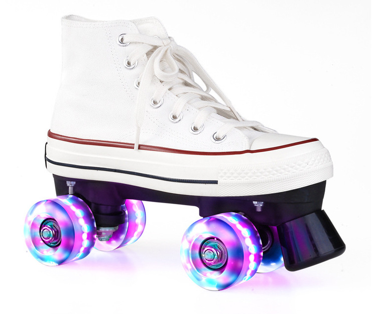High Quality 4 Wheels Flashing Quad Roller Skates for Adults And Kids