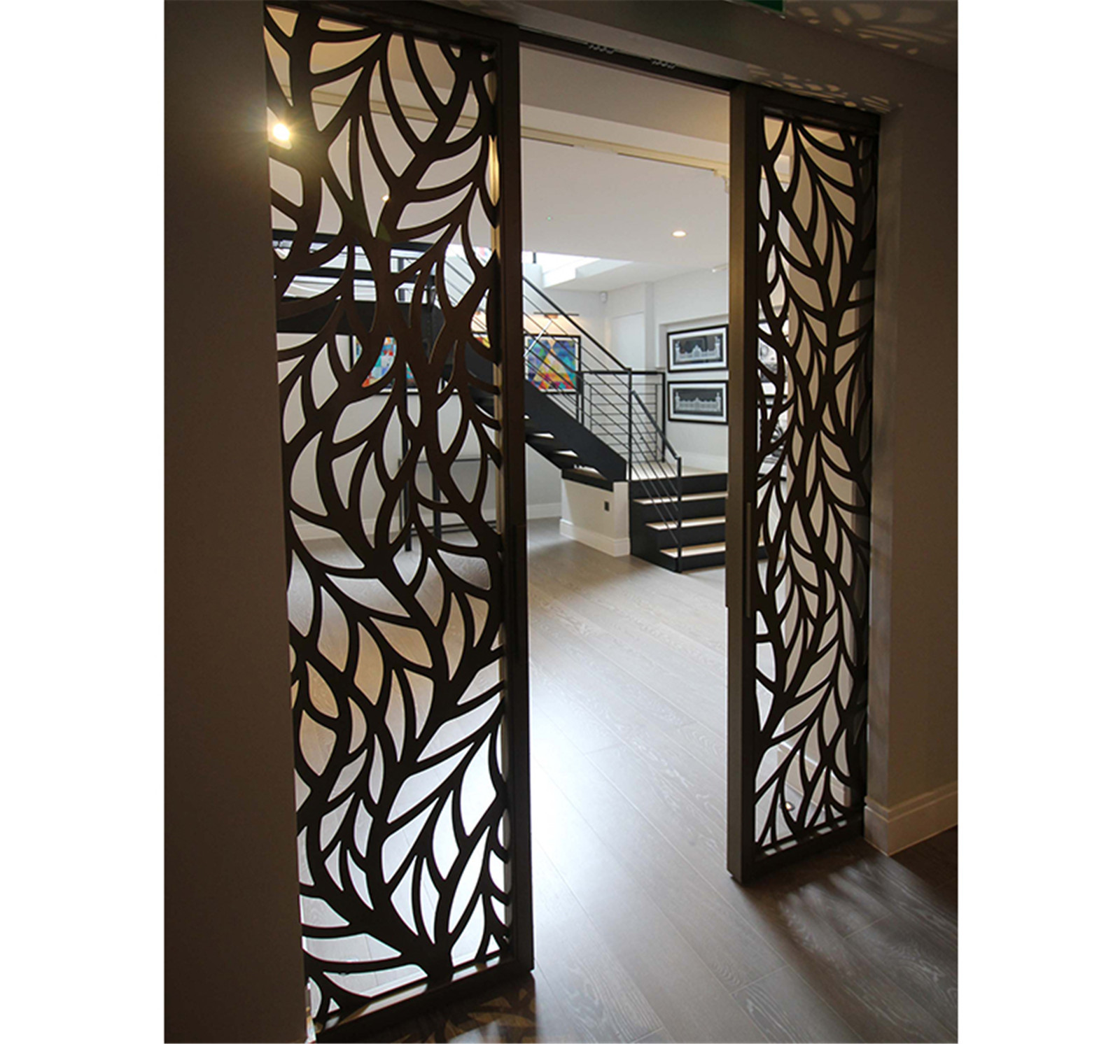 Decorative metal screen room divider