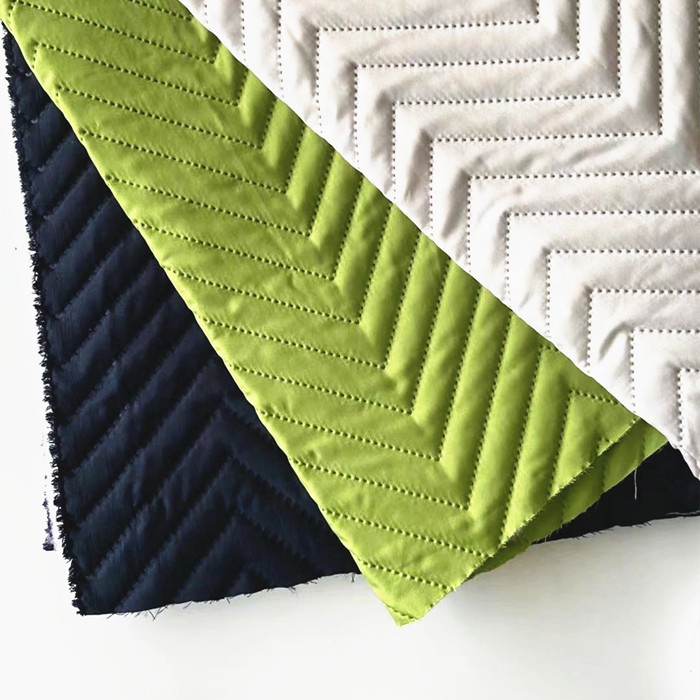 3 Layers Embossed Water Resistant Pongee Quilted Cover 100% Polyester Ultrasonic Quilting Fabric