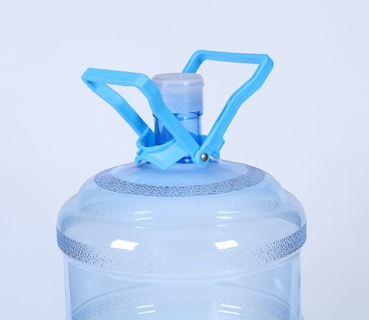 High Quality Easy Carry Lift 55mm Neck 5Gallon Mineral Water Plastic Bottle Handle For 5 Gallons Bottle