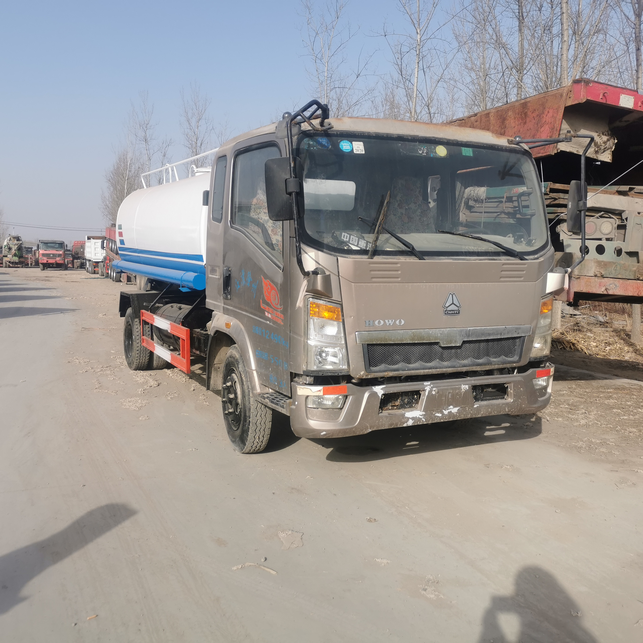 Sinotruk HOWO 4x2 5000 Liters Water Tank Truck Sprinkler Truck