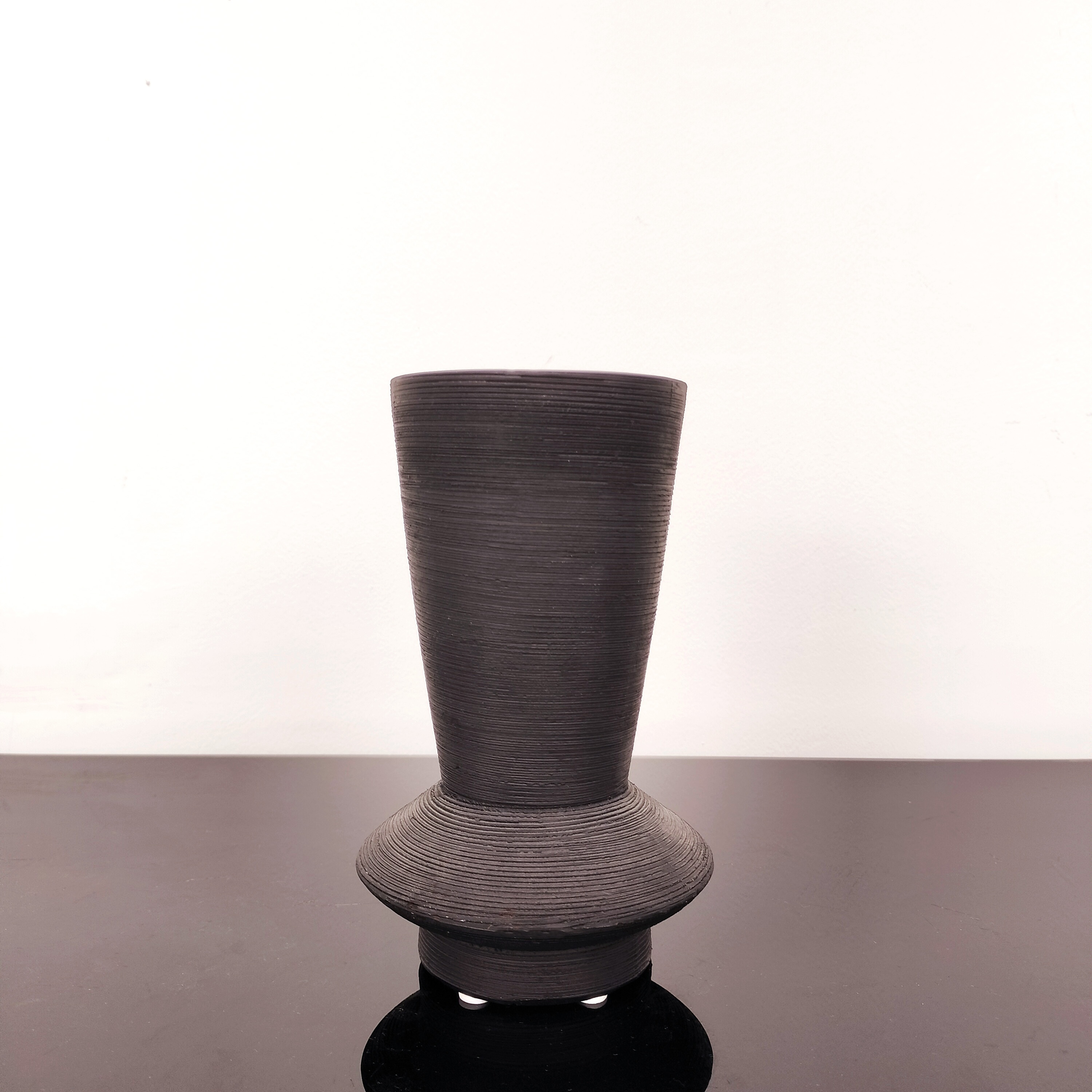 Custom Ceramic Carved Creative Bag Vase Decoration Flower Pot Vase For Home Decor Modern Nordic Resin Centerpieces Vase wedding