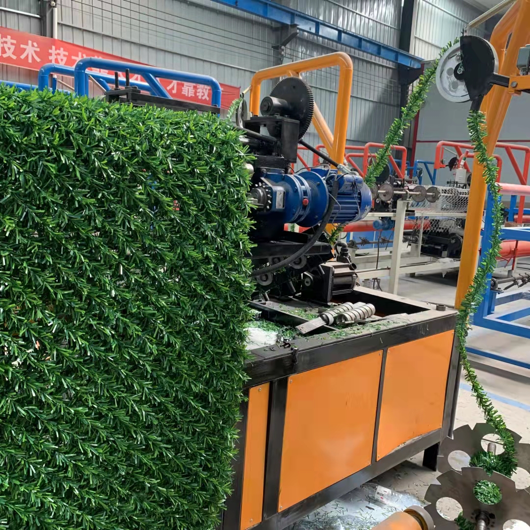 Grass Wire Fence with super quality PVC making machine panel