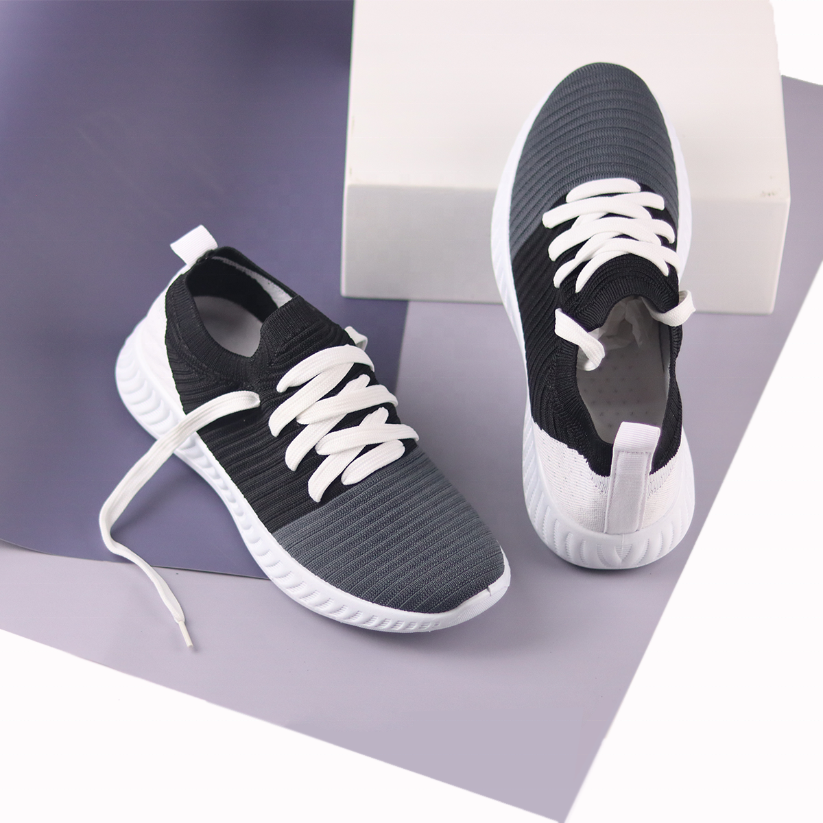 2021 Unisex Casual Breathable Fly Knitted Sneakers Lightweight Fashion Fly Knitting Shoes PVC EVA Cotton Fabric Outdoor Walking