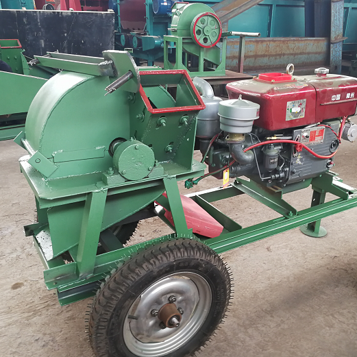 High Efficiency Forestry Wood Log Waste Use Self Powered 40 HP Hydraulic Portable Wood Chipper/Wood Shredder/Crusher