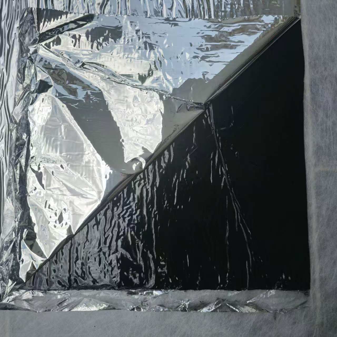Modern Design 1.2mm 1.5mm 2.0mm Self-adhesive Bitumen Waterproofing Membrane for Roofing Basement