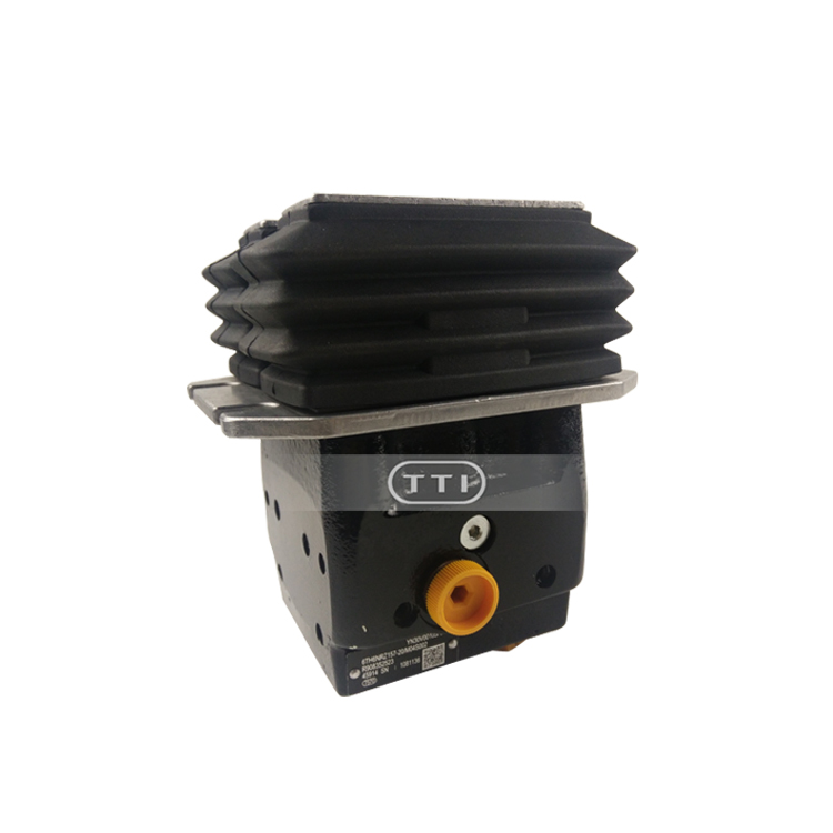 TTI Brand , SK200-8 /SK210-8 Pilot valve,YN30V00105F1, YN30V00105F2, SK200-8 Педальный клапан для Kobelco